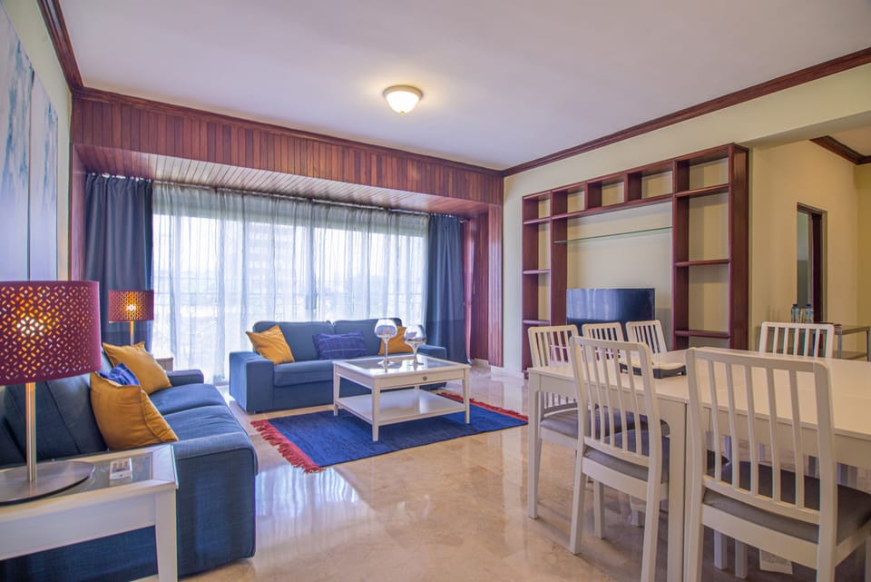 The  Spacious Master Living Room and Great 10-Seats Dining Room, 49" Smart HDTV