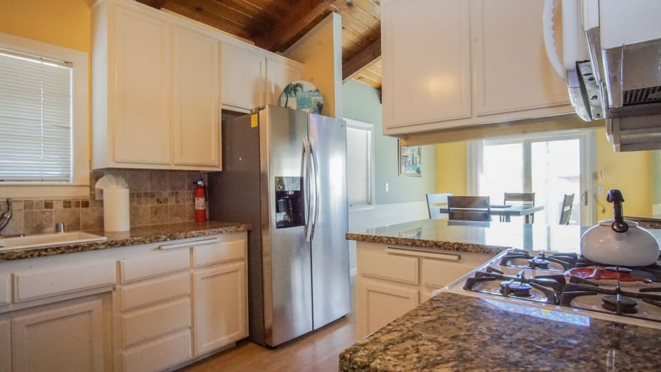 Unit A Fridge w/ Ice Maker 333 Juanita Oceano Vacation Rental