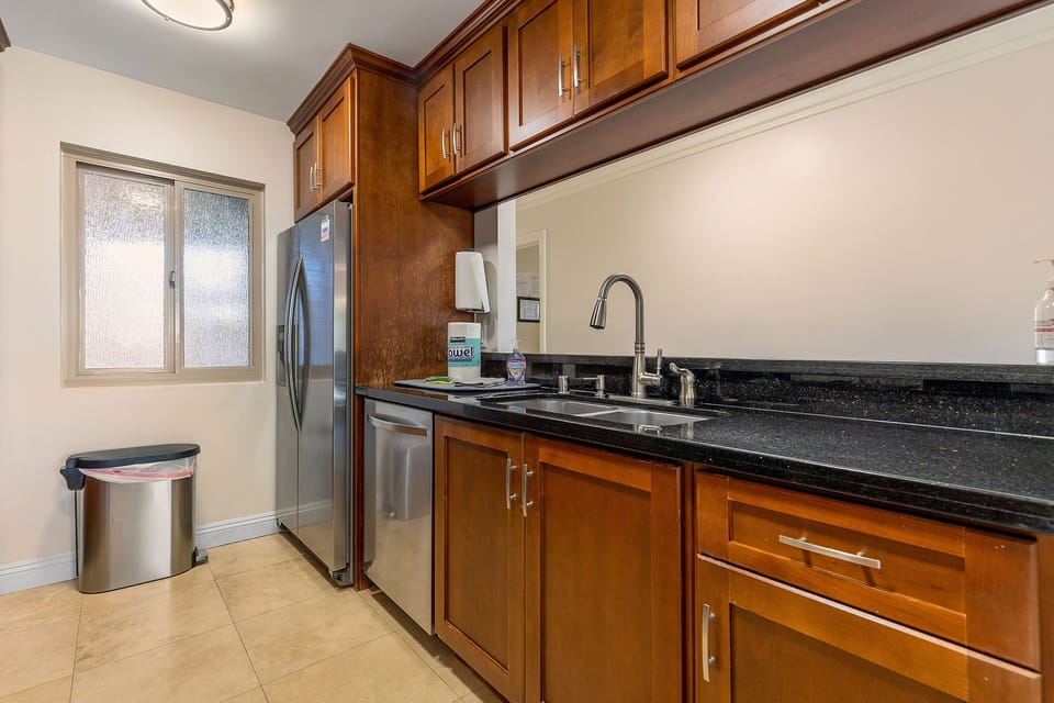 Fully equipped kitchen