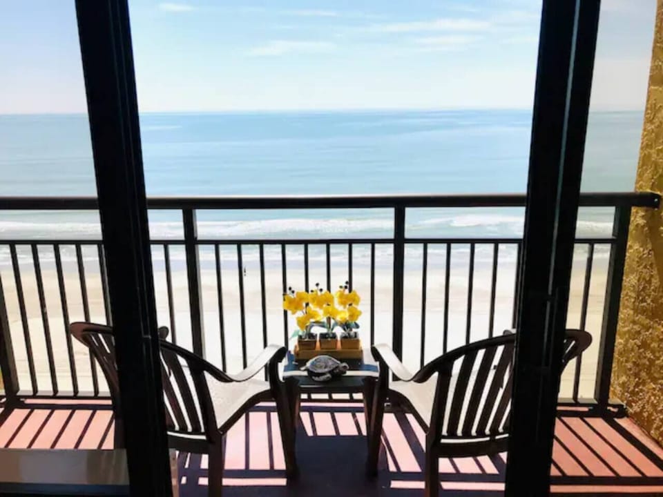 Sweeping views, endless relaxation.