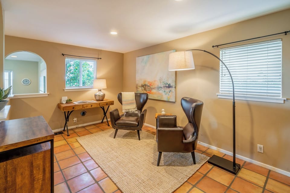 Office space in downstairs guest suite