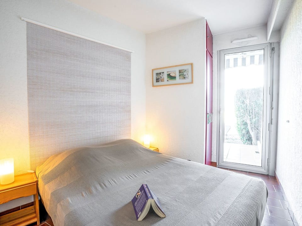 Bedroom, Room, Property, Furniture, Bed, Bed Sheet, Interior Design, Bed Frame, Wall, Mattress