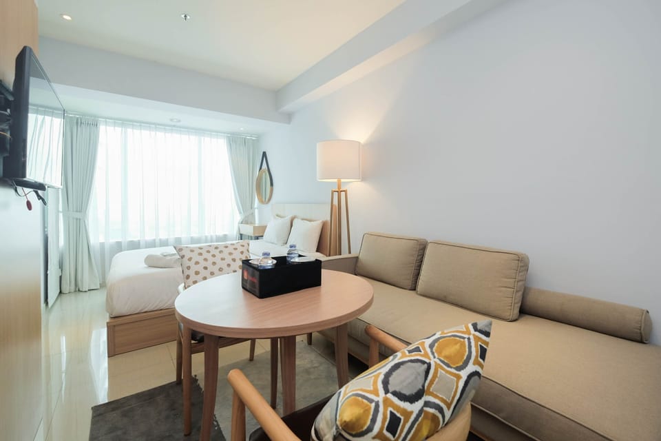 Room | In-room dining