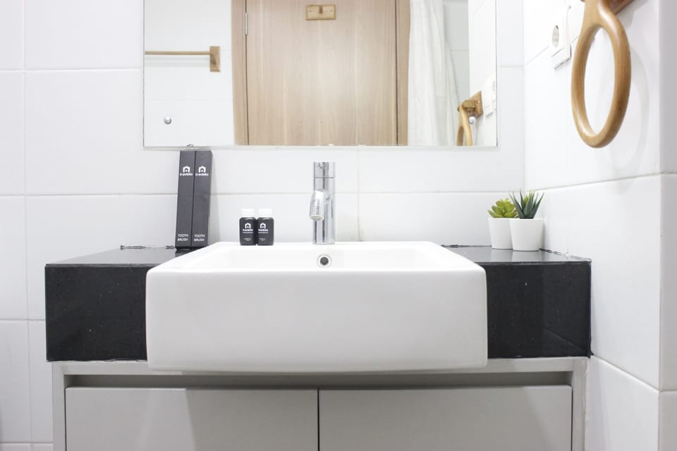 Room | Bathroom sink