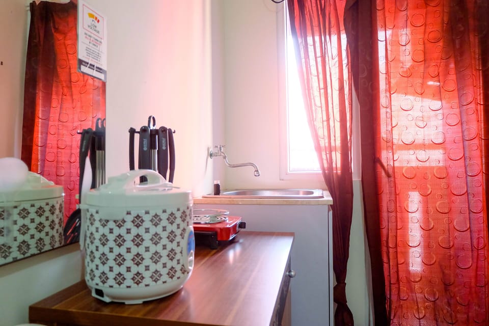 Room | Bathroom | Shower, free toiletries, towels