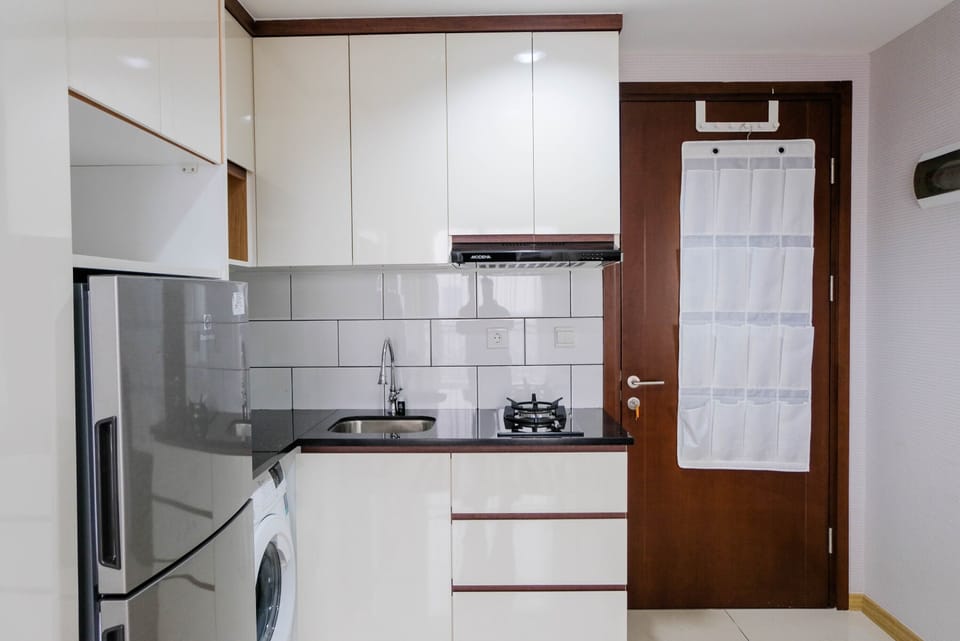 Room | Private kitchen | Fridge, stovetop, electric kettle, cookware/dishes/utensils