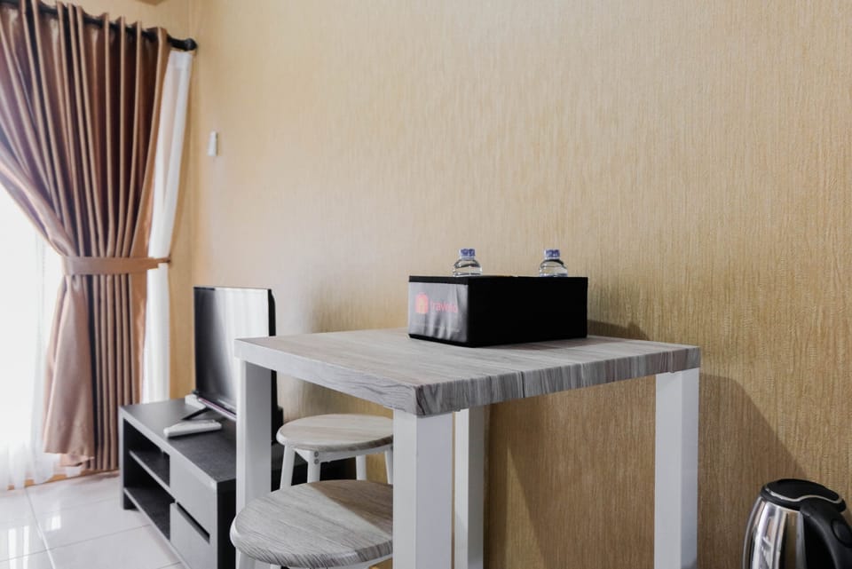 Room | In-room dining