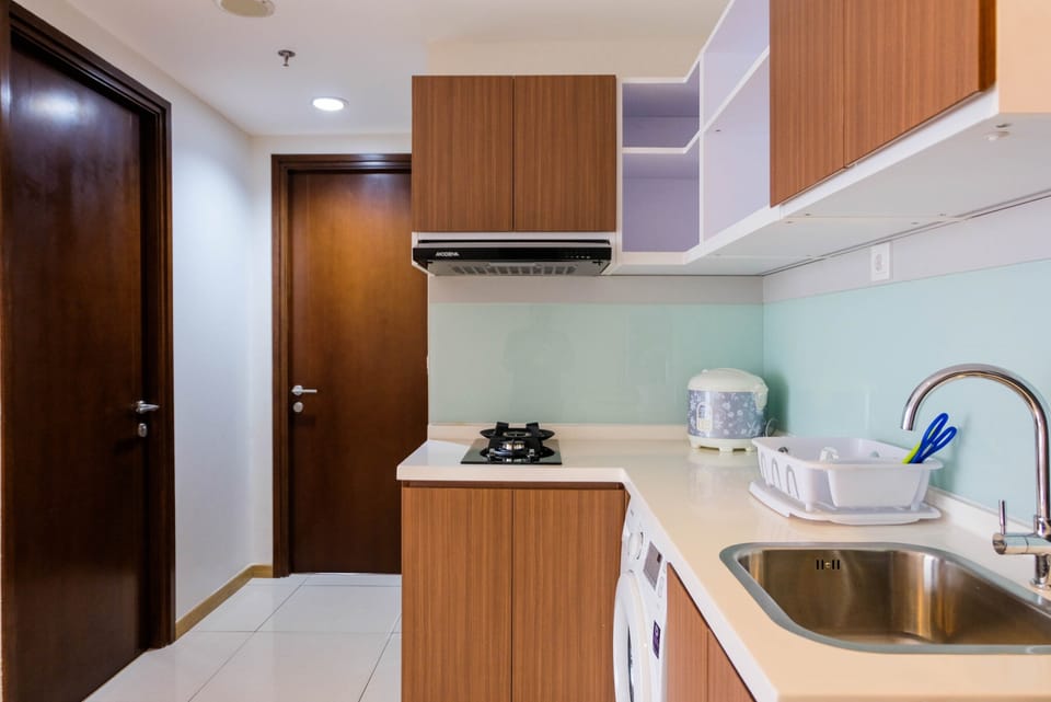 Room | Private kitchen | Fridge, stovetop, electric kettle, cookware/dishes/utensils