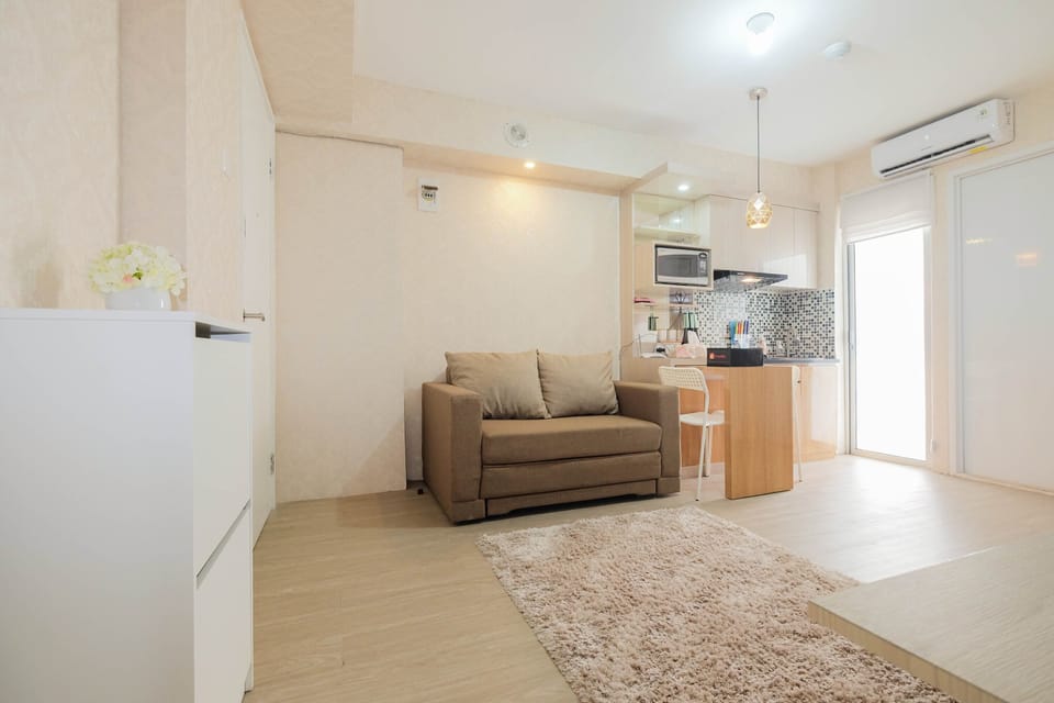Room | Living area | TV