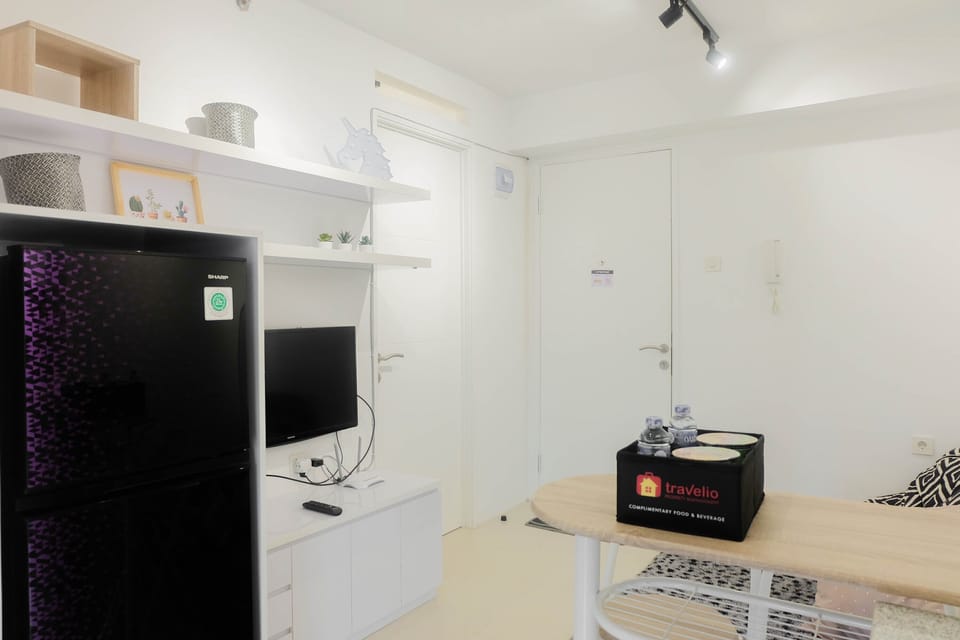 Fridge, stovetop, cookware/dishes/utensils