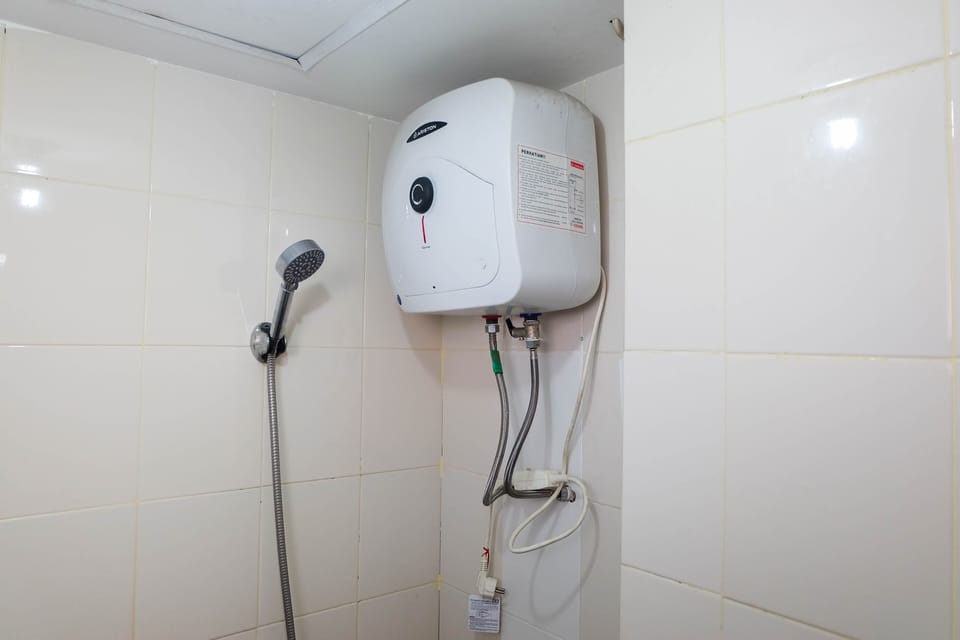 Room | Bathroom | Shower, towels