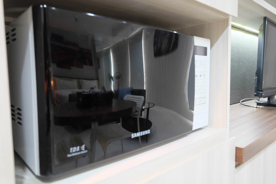 Room | Private kitchen | Fridge, stovetop, electric kettle, cookware/dishes/utensils