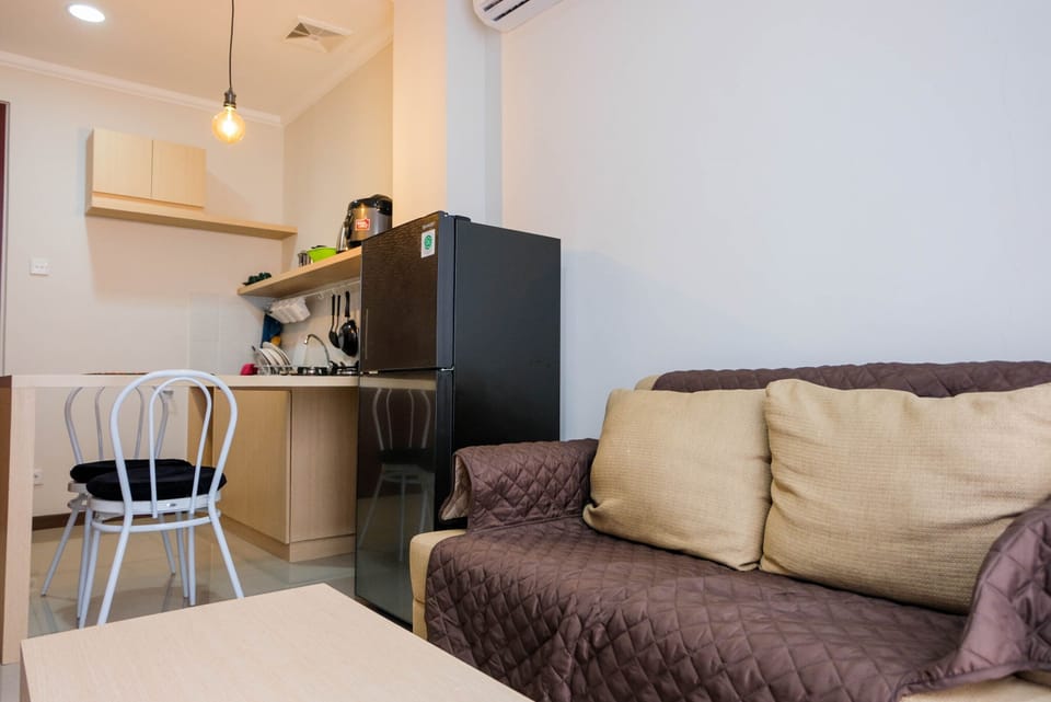 Room | Living area | TV