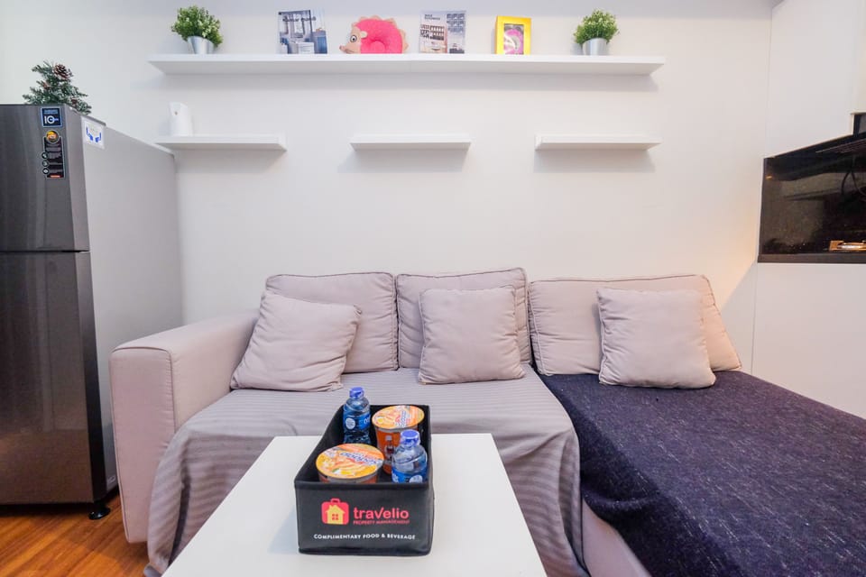 Room | Living area | TV