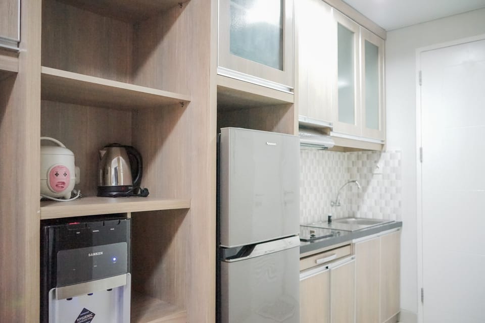 Room | Private kitchen | Fridge, stovetop, electric kettle, cookware/dishes/utensils