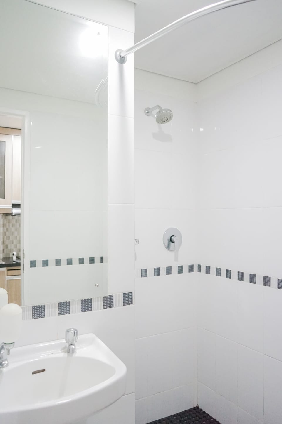 Room | Bathroom | Shower, towels