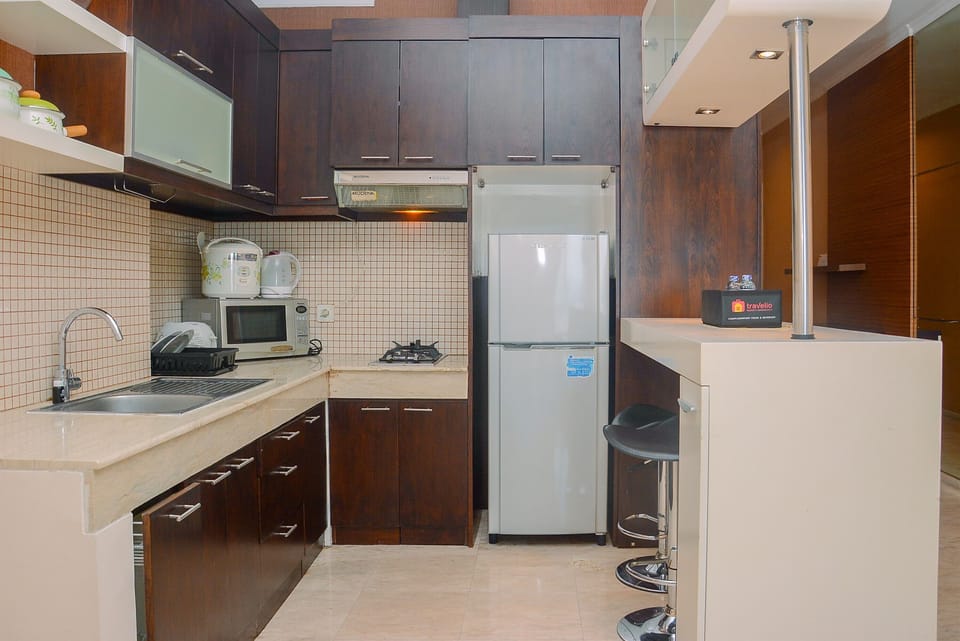 Standard Apartment | Private kitchen | Fridge, microwave, stovetop, rice cooker