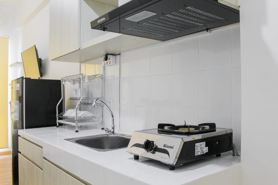 Room | Private kitchen | Fridge, stovetop, dishwasher, electric kettle