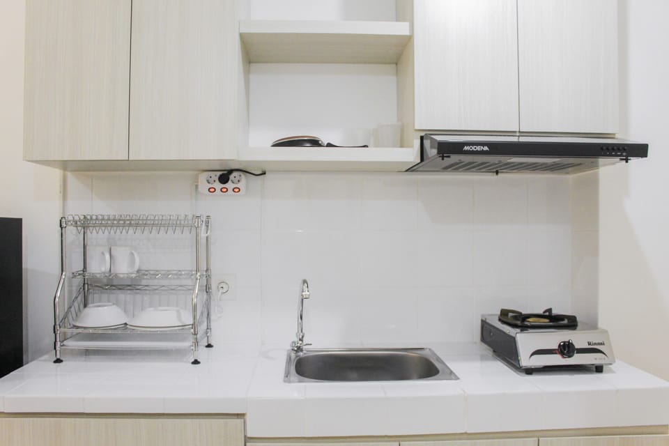 Room | Private kitchen | Fridge, stovetop, dishwasher, electric kettle
