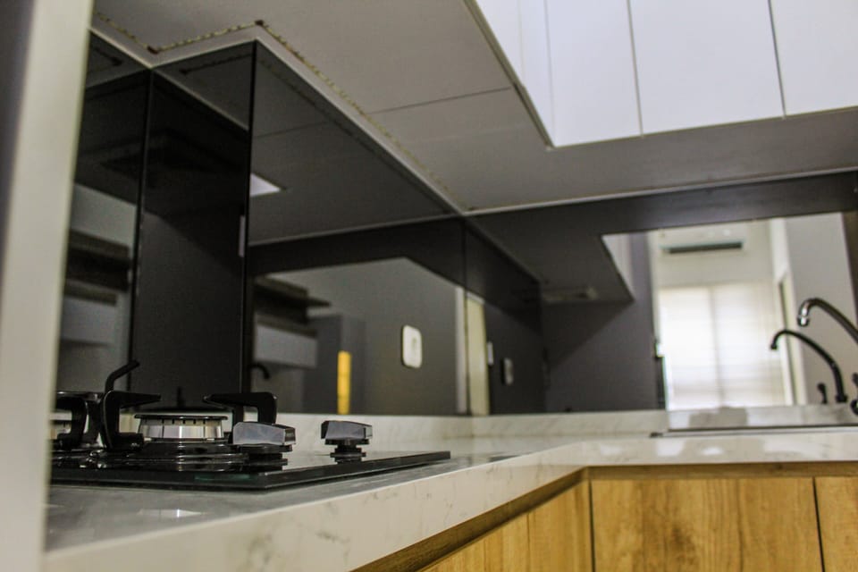Room | Private kitchen | Fridge, stovetop, cookware/dishes/utensils