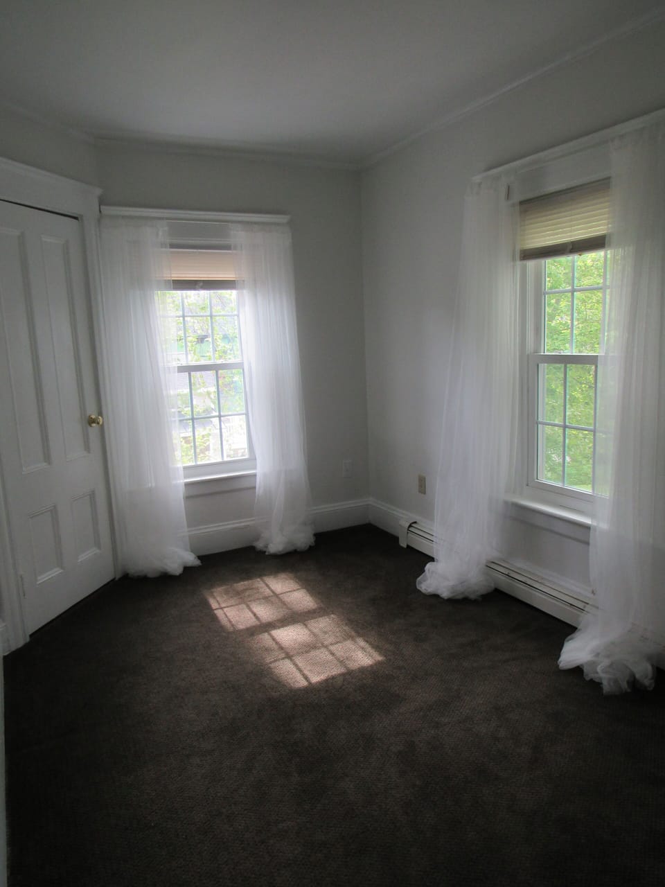 The 3rd/small Bedroom out of the 3 Bedrooms