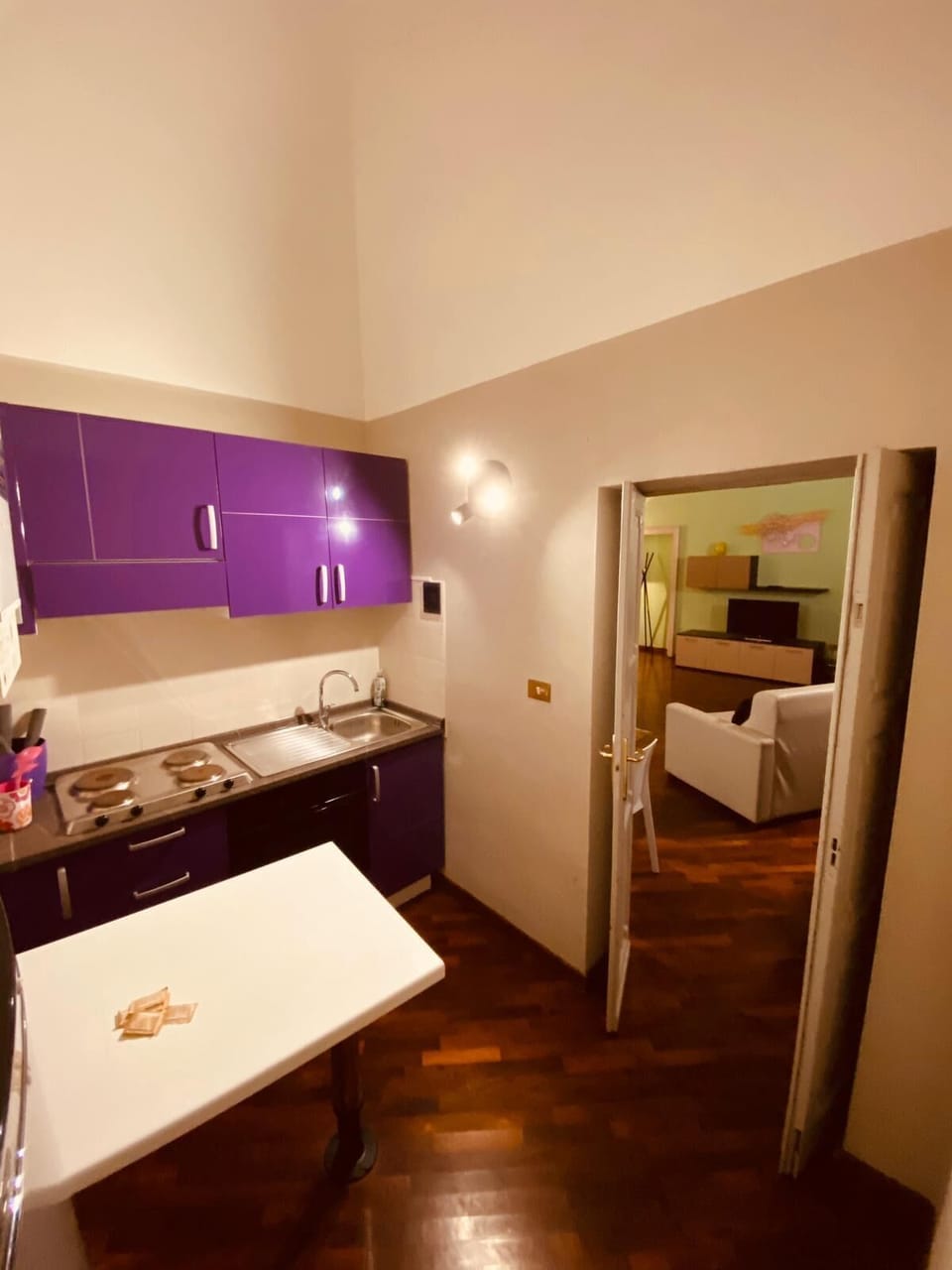 Superior Apartment | Private kitchen | Cookware/dishes/utensils
