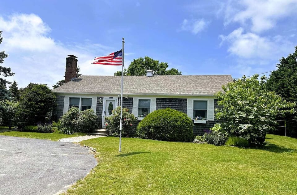 The Alpine on Thumpertown Beach
