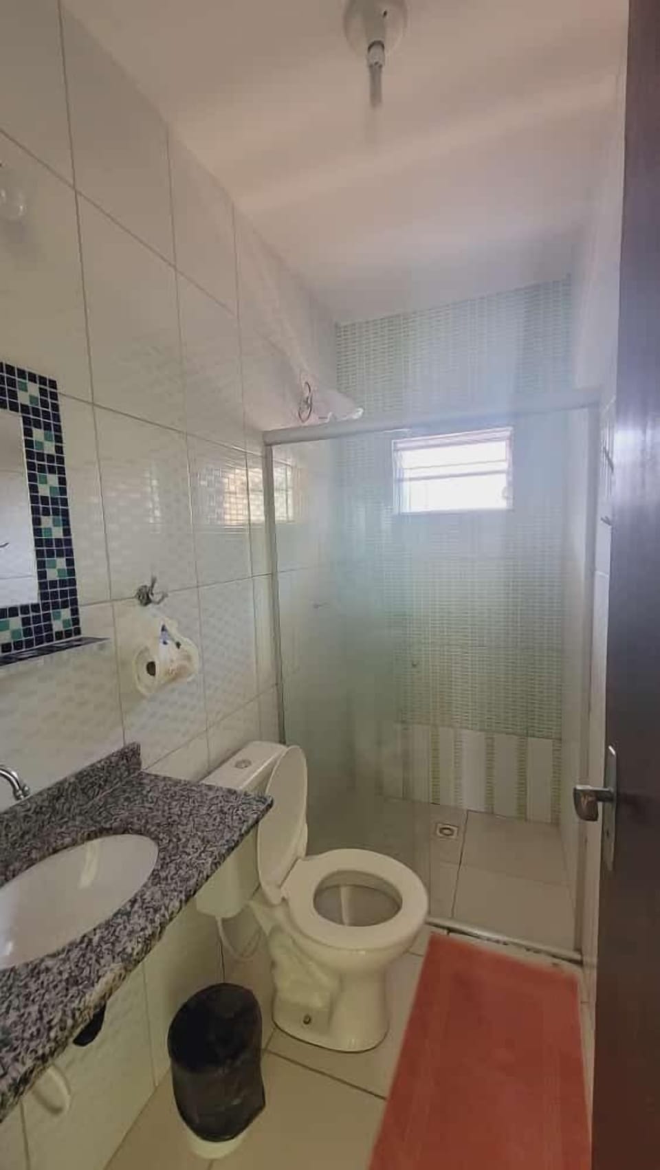 Shower, towels