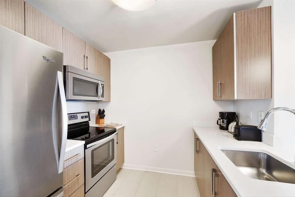 Jersey City 1 Bedroom Kitchen