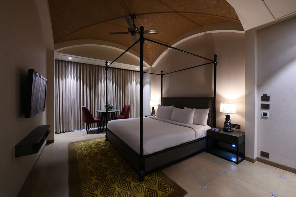 Villa | In-room safe, desk, laptop workspace, iron/ironing board