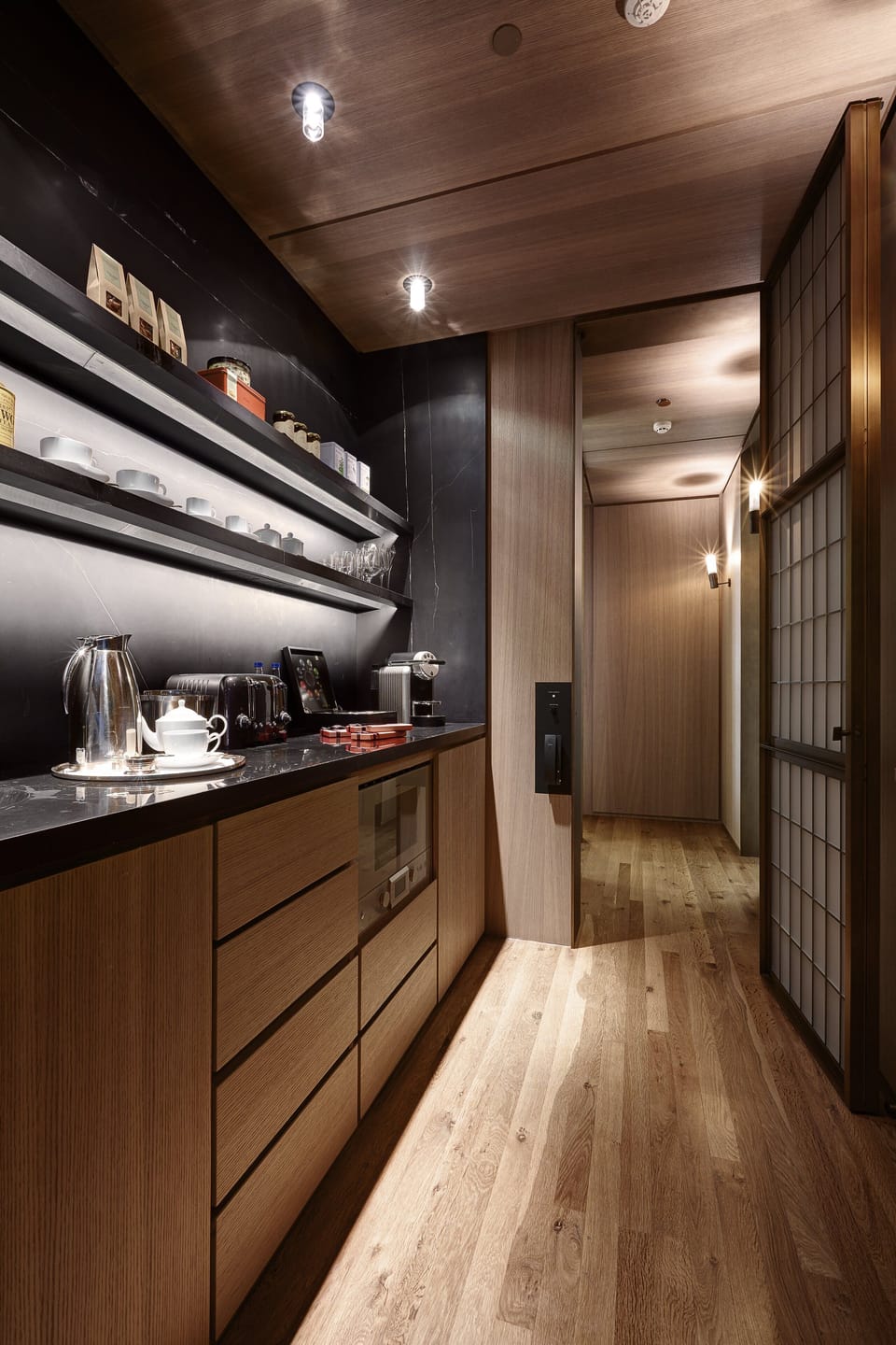 Celestine Suite | Private kitchenette | Coffee/tea maker, electric kettle