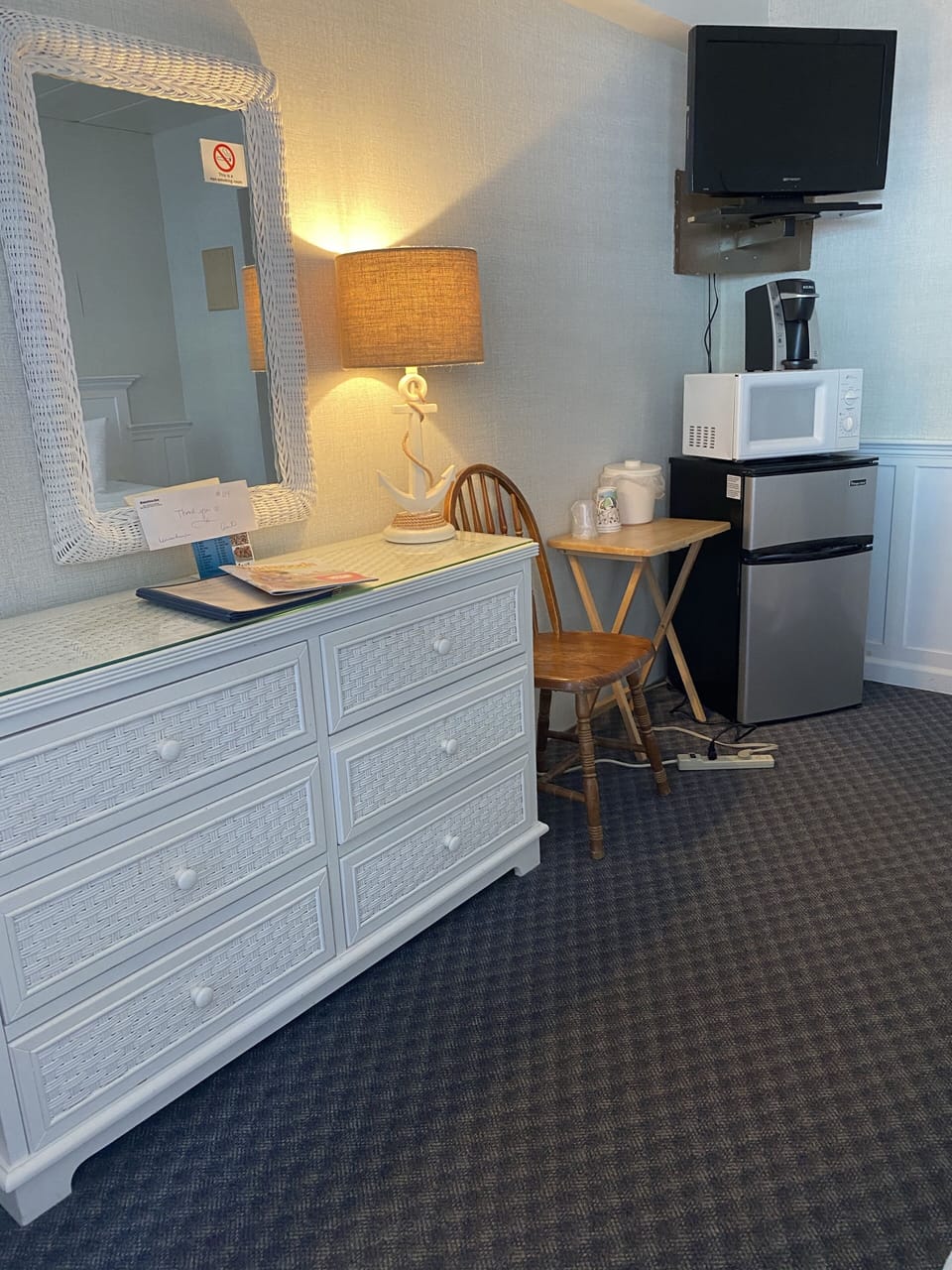 Family Studio Suite, 1 Bedroom | Mini-refrigerator