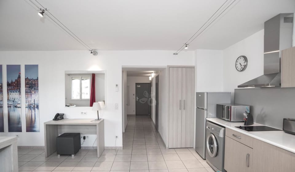 Apartment, 2 Bedrooms (Suède) - 50 meters away from hotel  | Private kitchen | Shared fridge, microwave