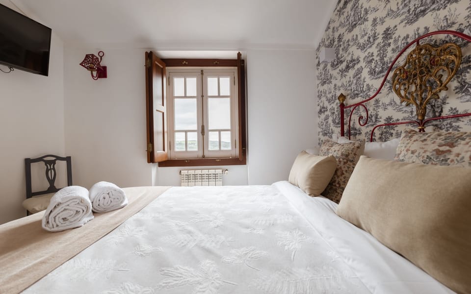 Traditional Double Room, Private Bathroom | WiFi (free), individually decorated, individually furnished, bed sheets