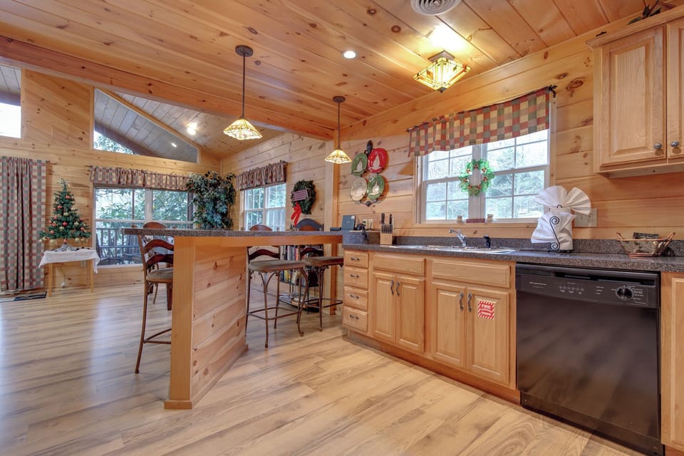 Studio (1 Bedroom) | Property amenity