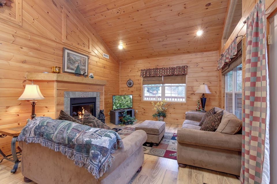 Studio (1 Bedroom) | Property amenity