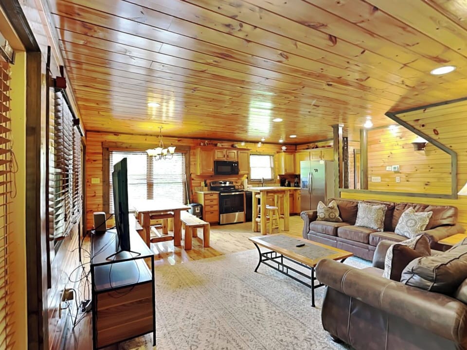 Studio (4 Bedrooms) | Property amenity