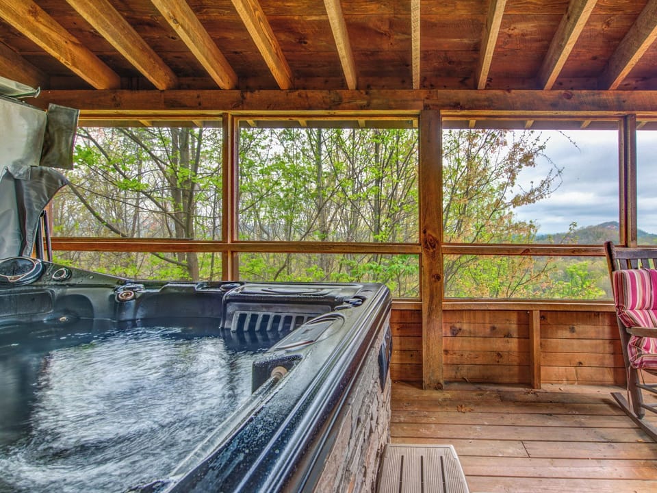 Studio (2 Bedrooms) | Property amenity