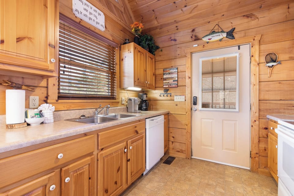 Studio (2 Bedrooms) | Property amenity