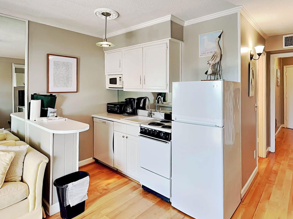 Condo (1 Bedroom) | Property amenity