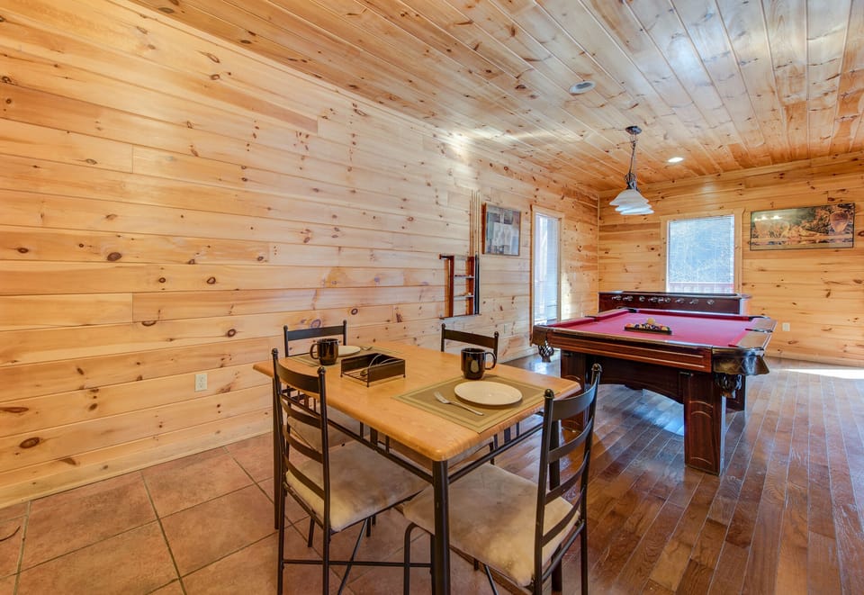 Studio (3 Bedrooms) | Property amenity