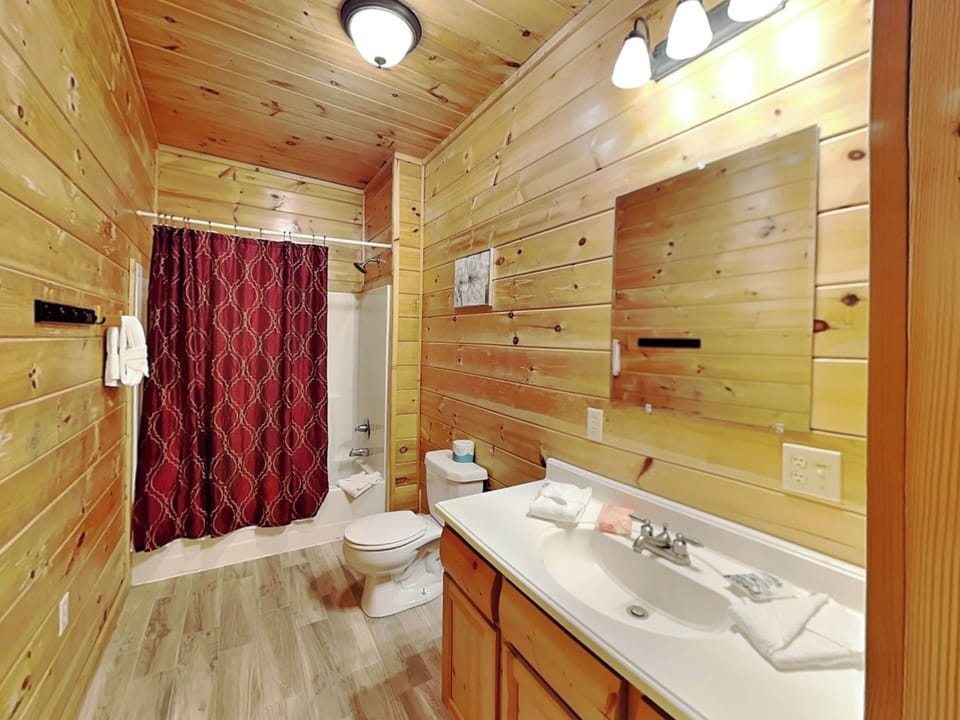 Take It Easy by Jackson Mountain Rentals Cabin in Pigeon Forge