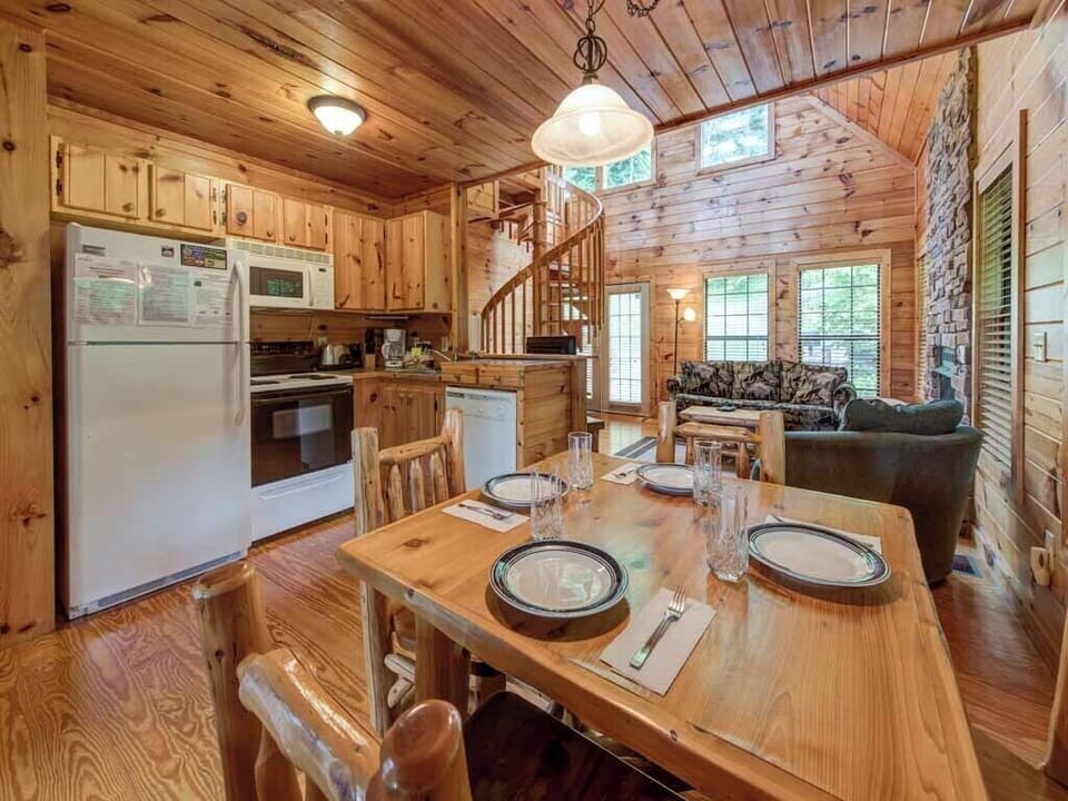 Studio (1 Bedroom) | Property amenity