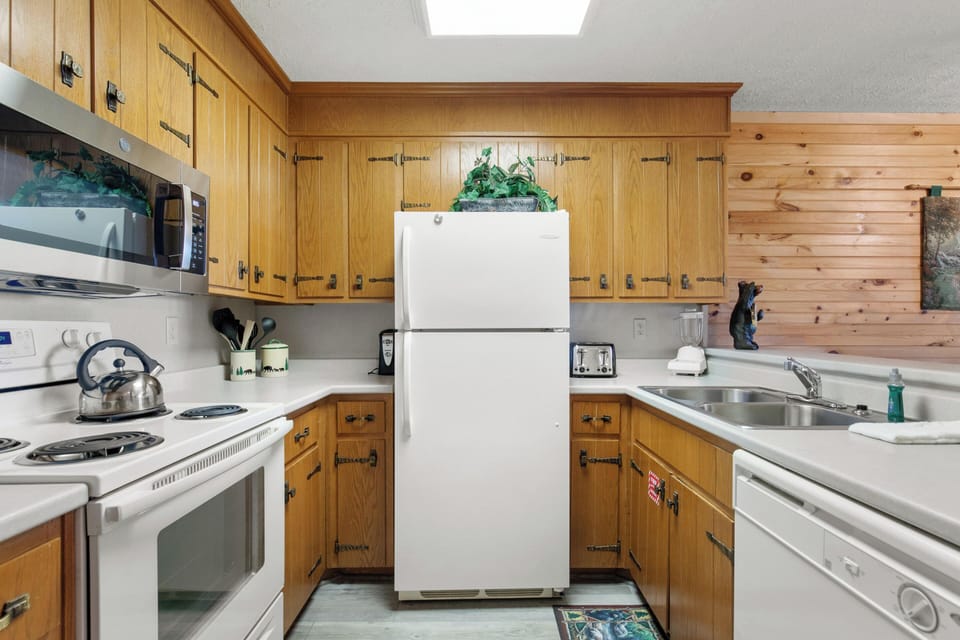 Condo (2 Bedrooms) | Property amenity