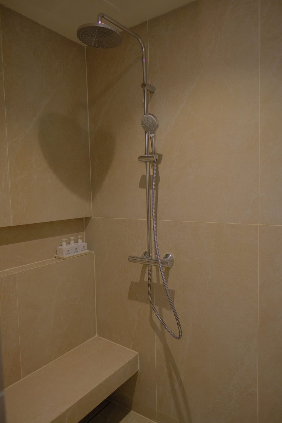 Deluxe Room, 1 Double or 2 Twin Beds | Minibar, in-room safe, individually decorated, desk