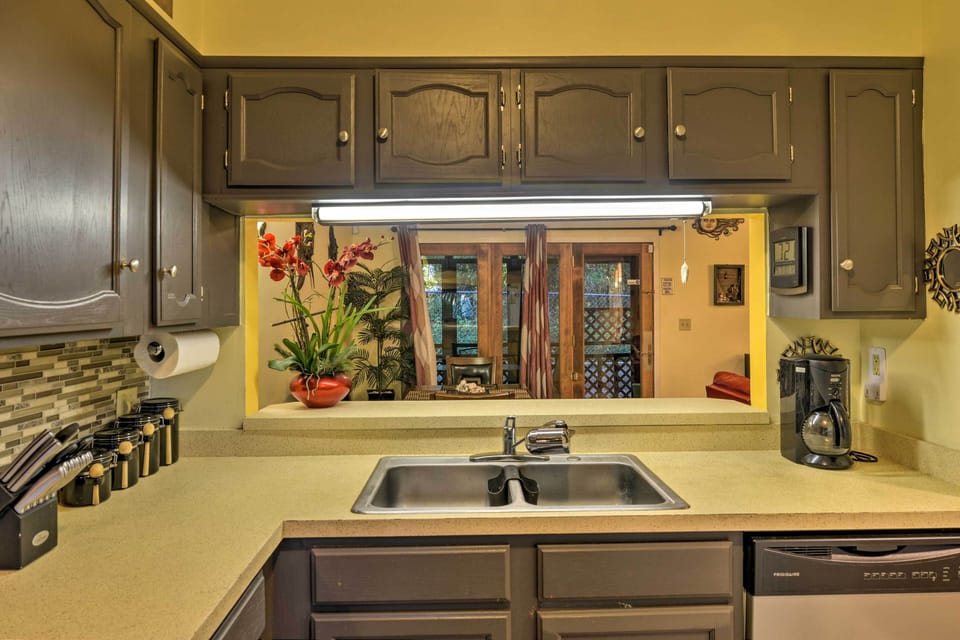Kitchen | Coffee Maker | Cooking Basics | Toaster | Spices