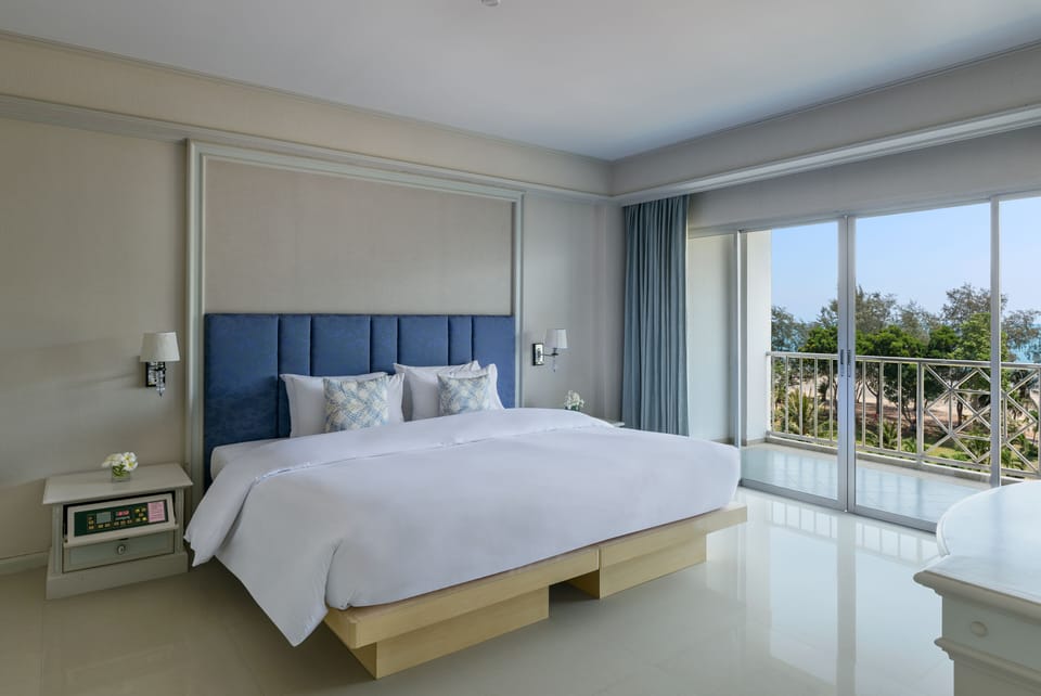 Blackout drapes, iron/ironing board, free WiFi, bed sheets