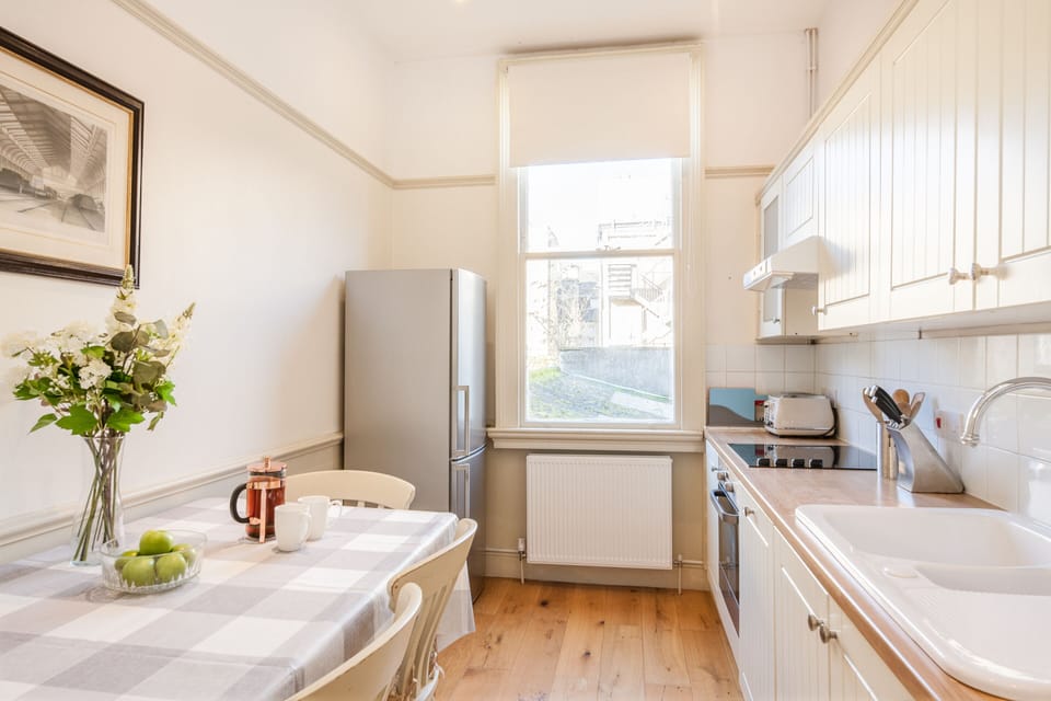 Fully equipped kitchen