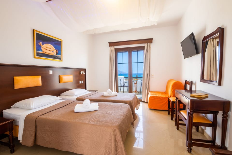Standard Room, Sea View | In-room safe, soundproofing, free WiFi, bed sheets