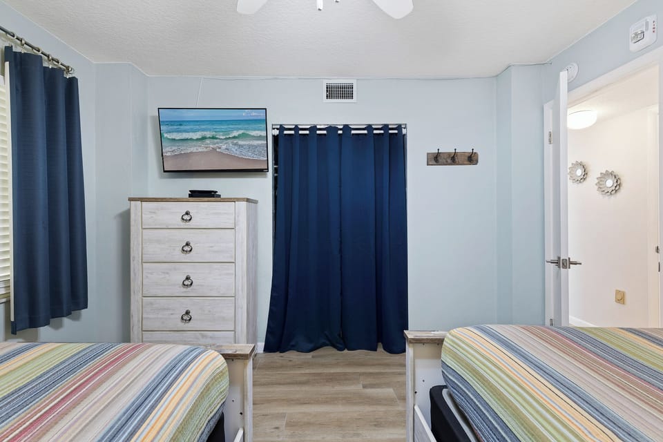 Guest Bedroom with Two Double Beds